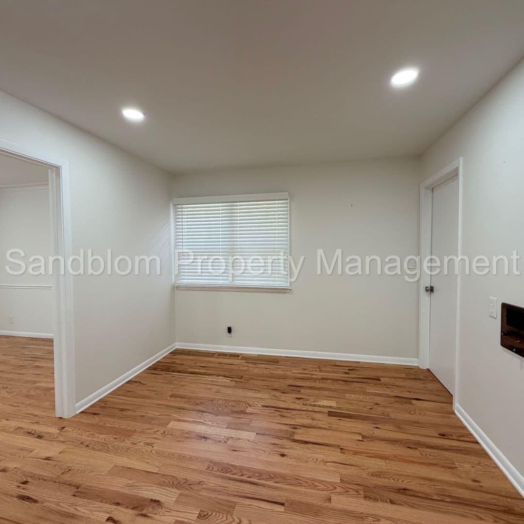Tulsa House: 5153 S Marion Ave