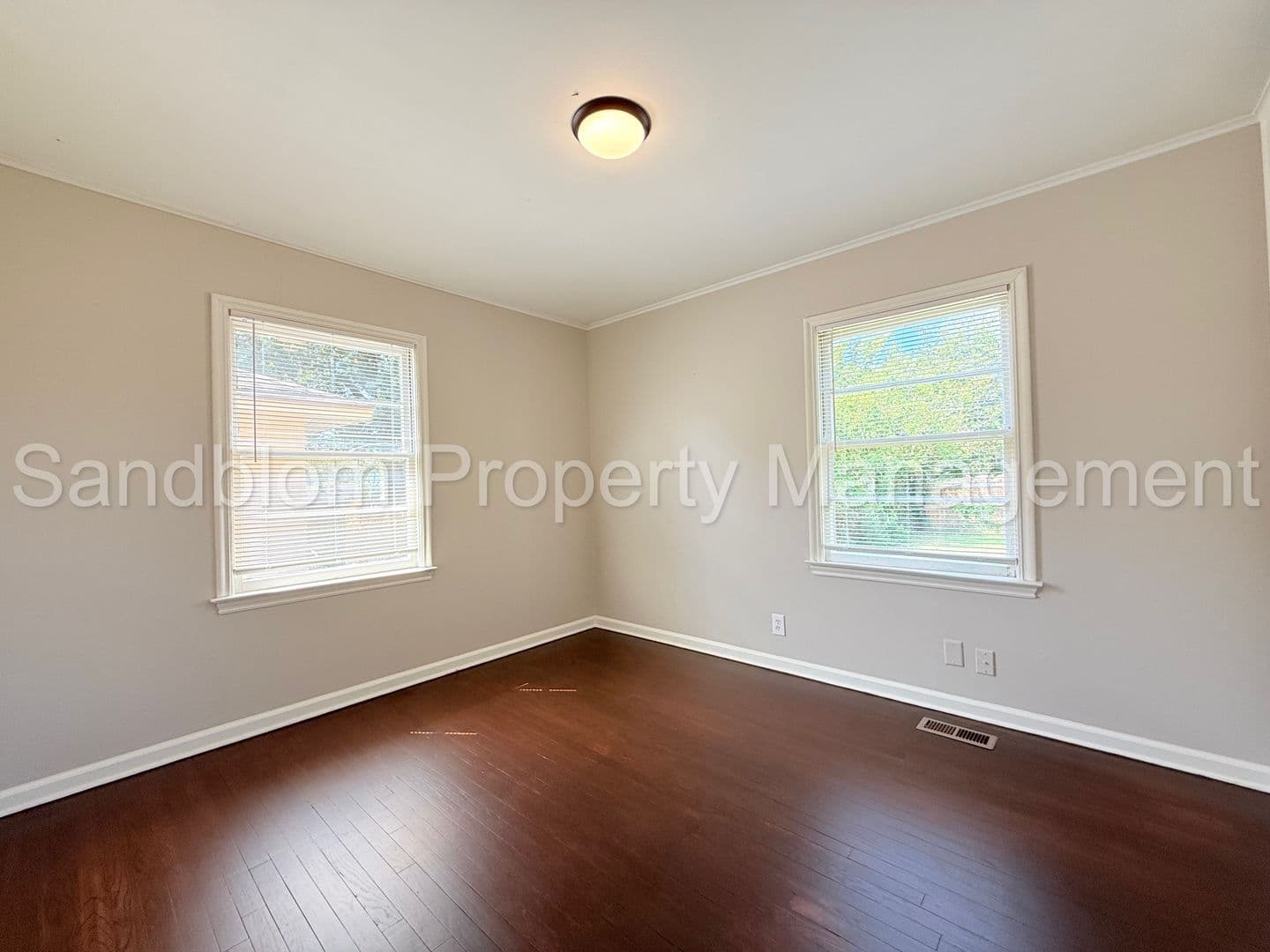 Tulsa House: 2614 S Urbana