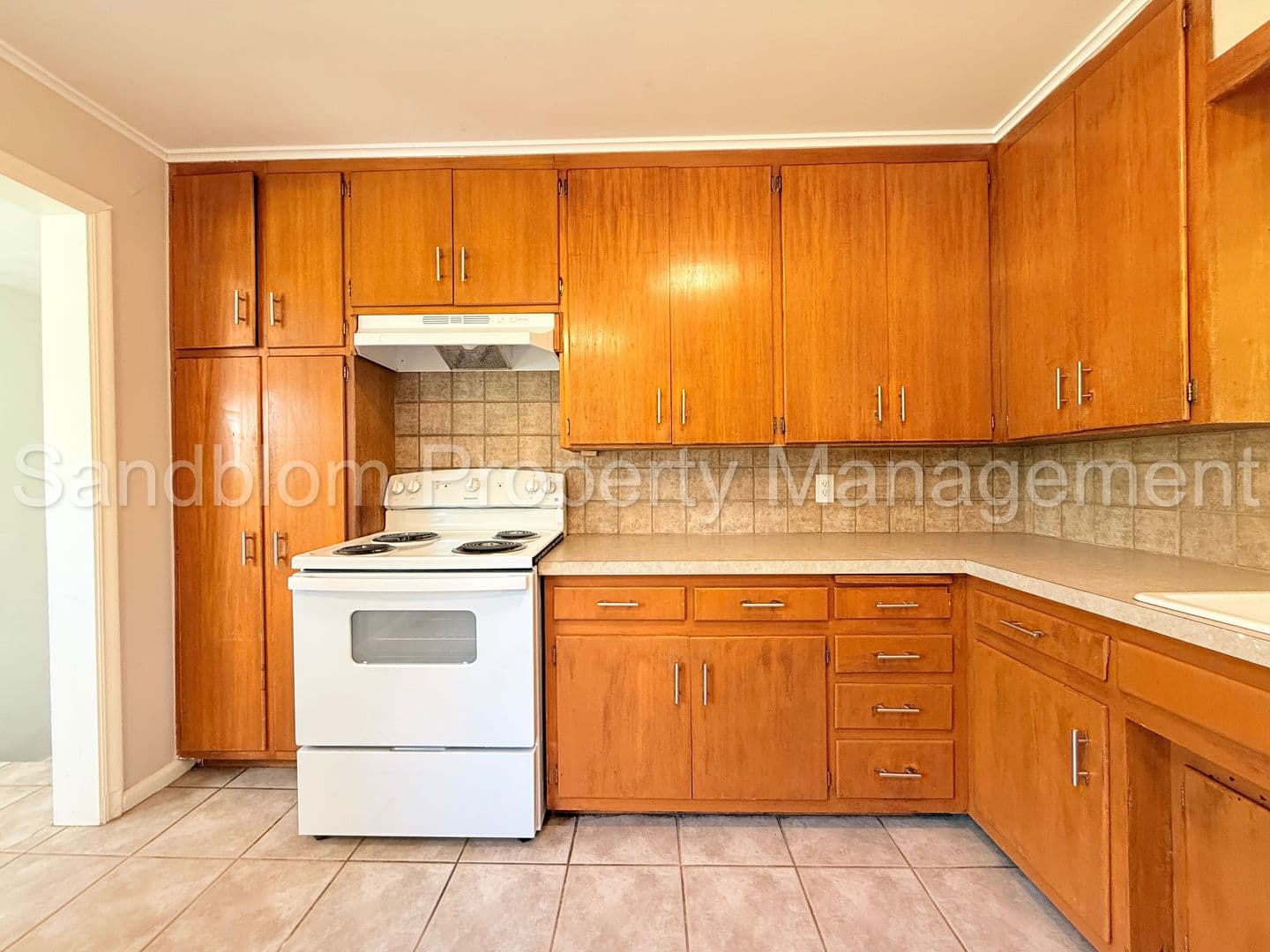 Tulsa House: 2614 S Urbana