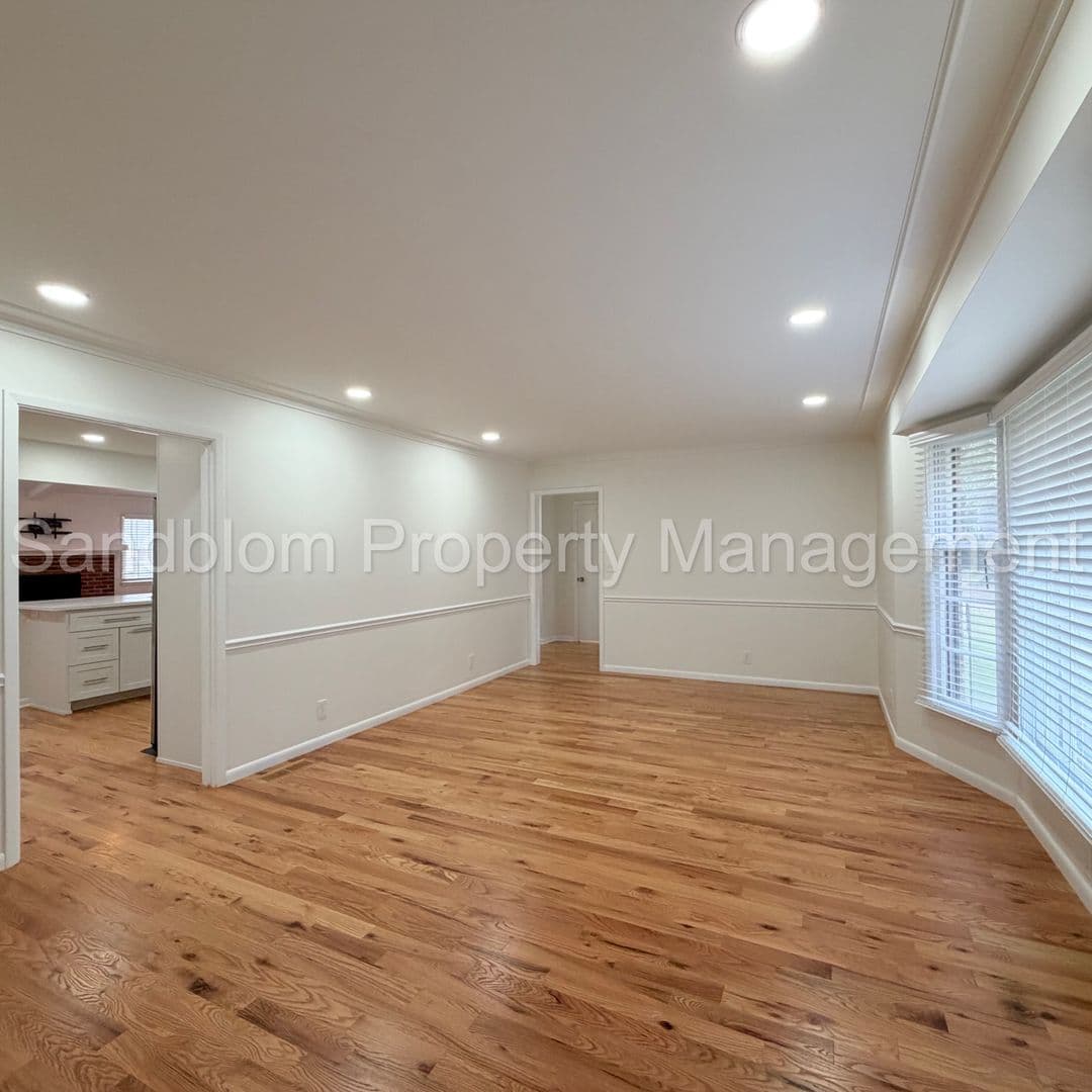 Tulsa House: 5153 S Marion Ave