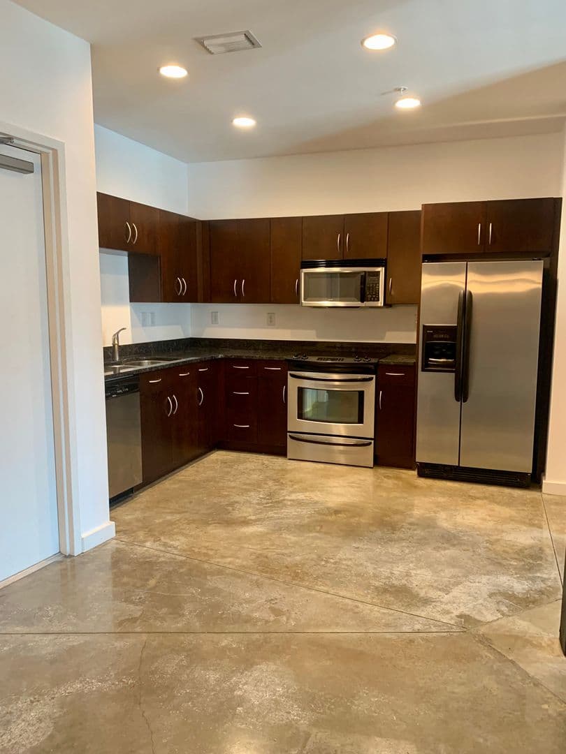 Tampa House: 5008 S MacDill Ave #19
