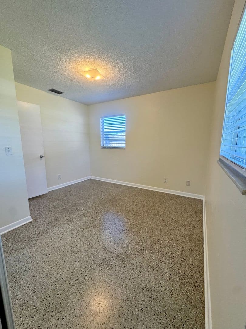 Tampa House: 4423 W Varn Avenue