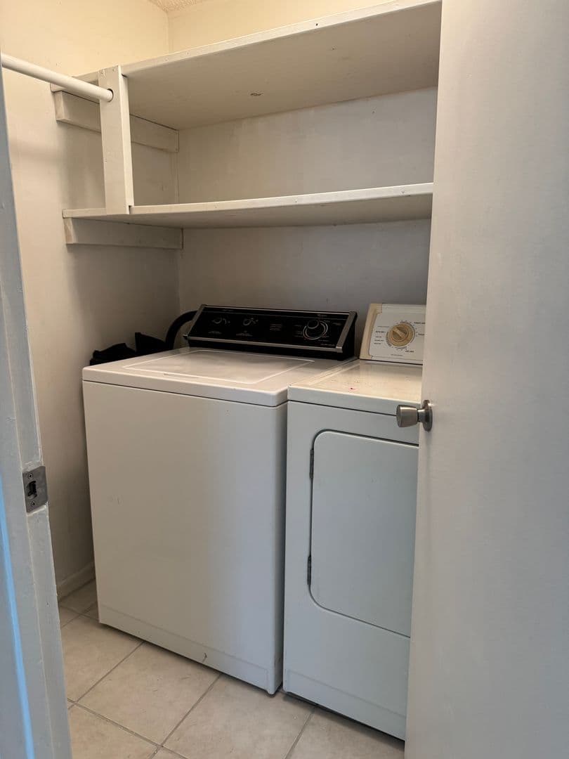 Tampa House: 2907 W. Tyson Avenue