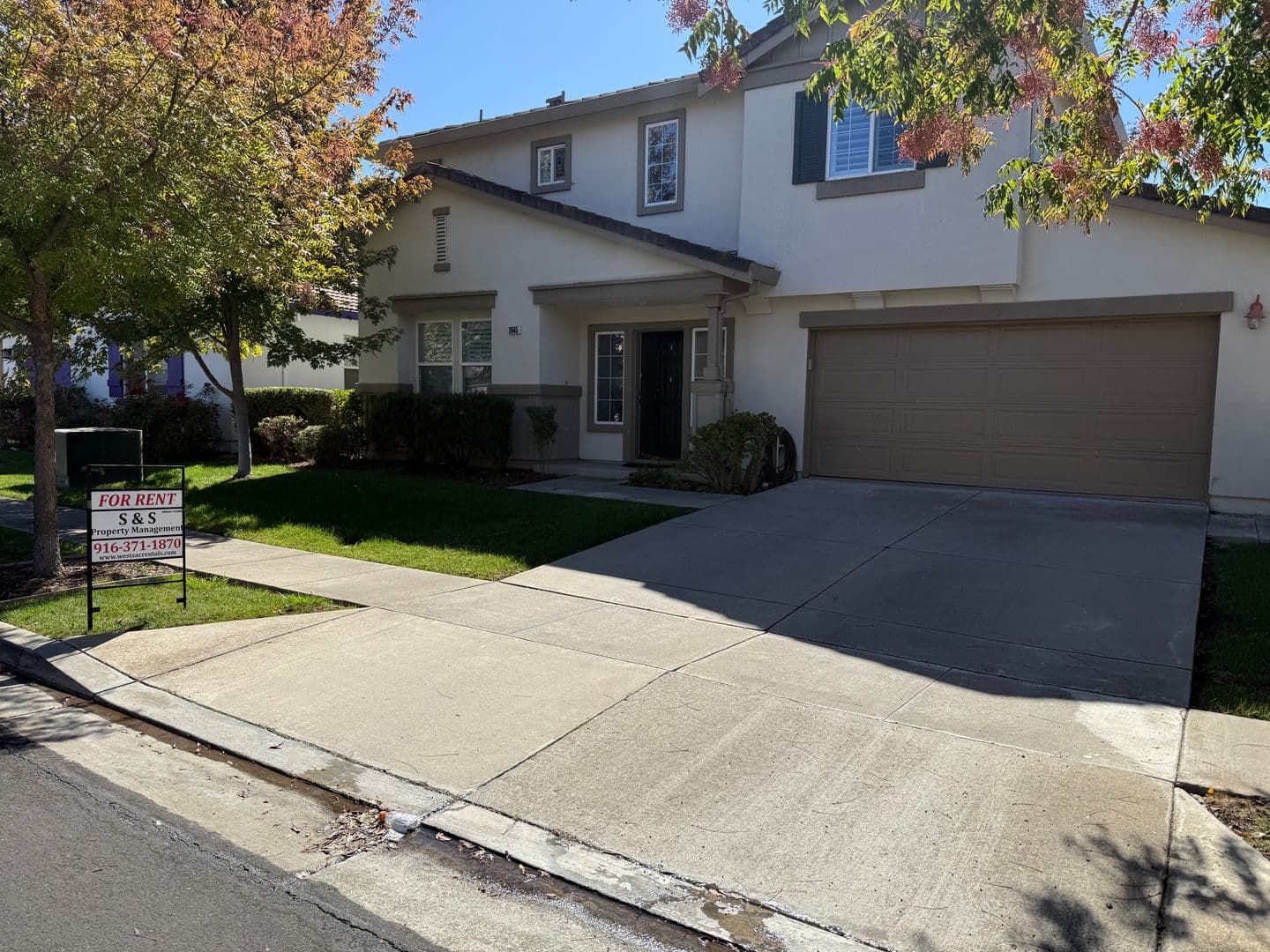 West Sacramento House: 3665 Topaz Road