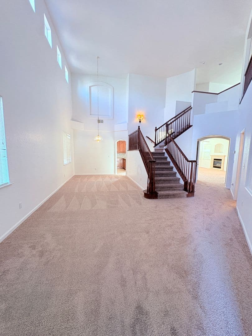 Sacramento House: 80 Spinel Circle