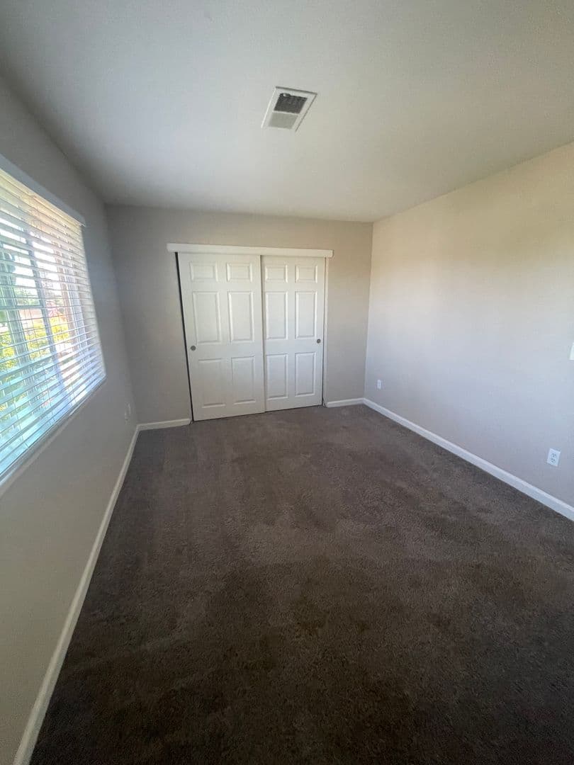 Rancho Cordova Apartment: 10320 Birmingham Way #3