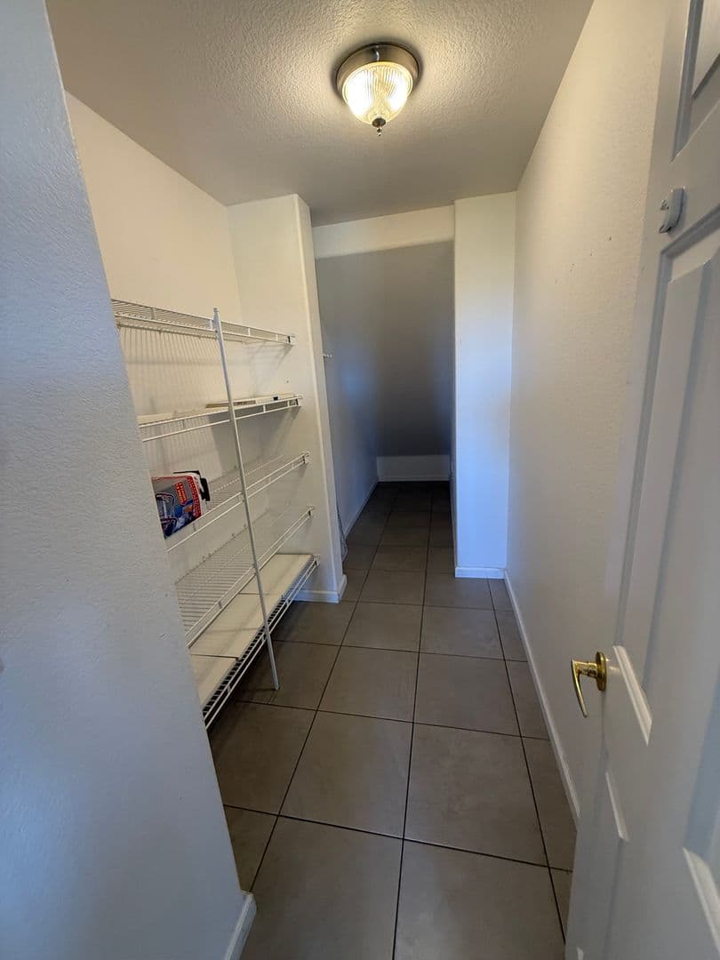 West Sacramento House: 3665 Topaz Road