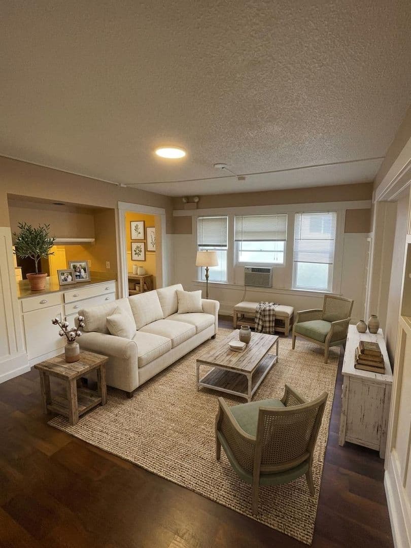 Sacramento Apartment: 521 T Street #B