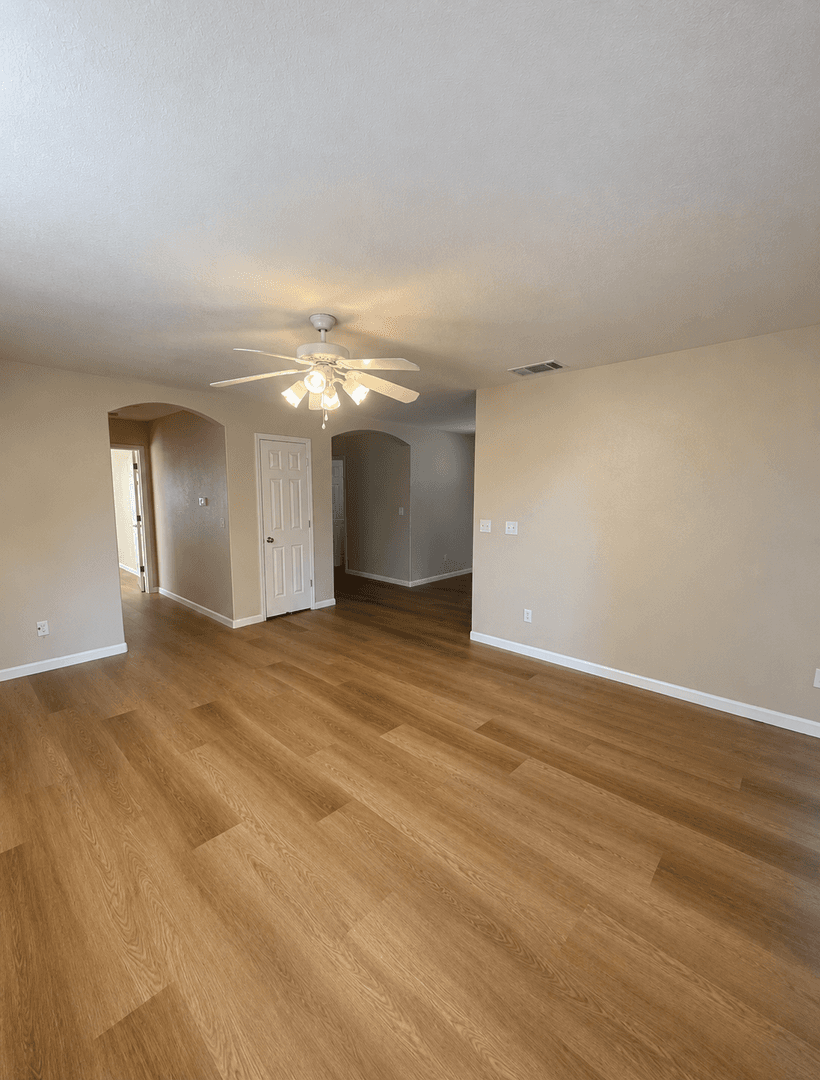 Roseville Townhome: 854 Shearer Street