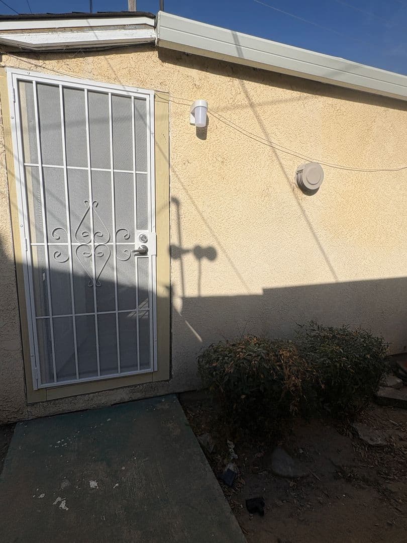 West Sacramento Apartment: 316 6th Street - #3