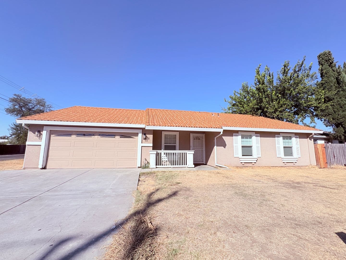 Sacramento House: 1405 Nogales Street