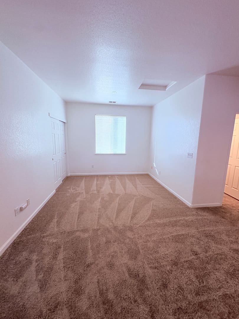 Sacramento House: 80 Spinel Circle