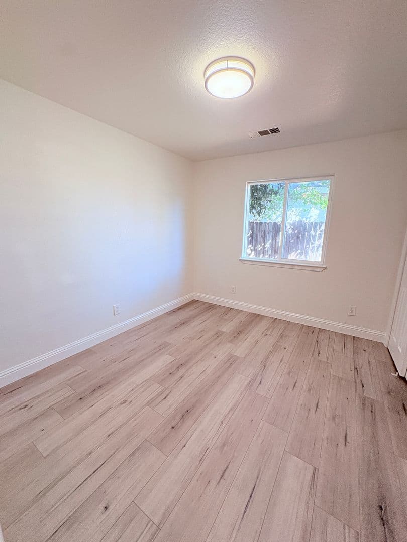 Sacramento House: 1405 Nogales Street
