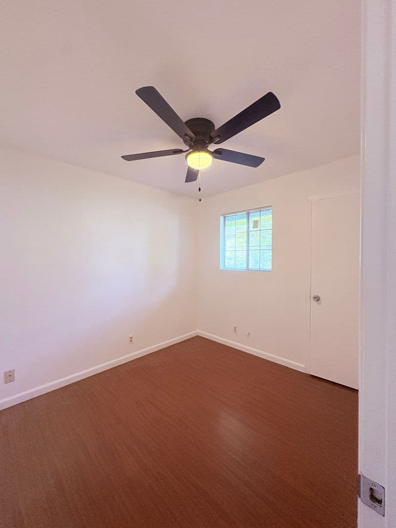 West Sacramento Apartment: 435 Myrtle Ave. #B