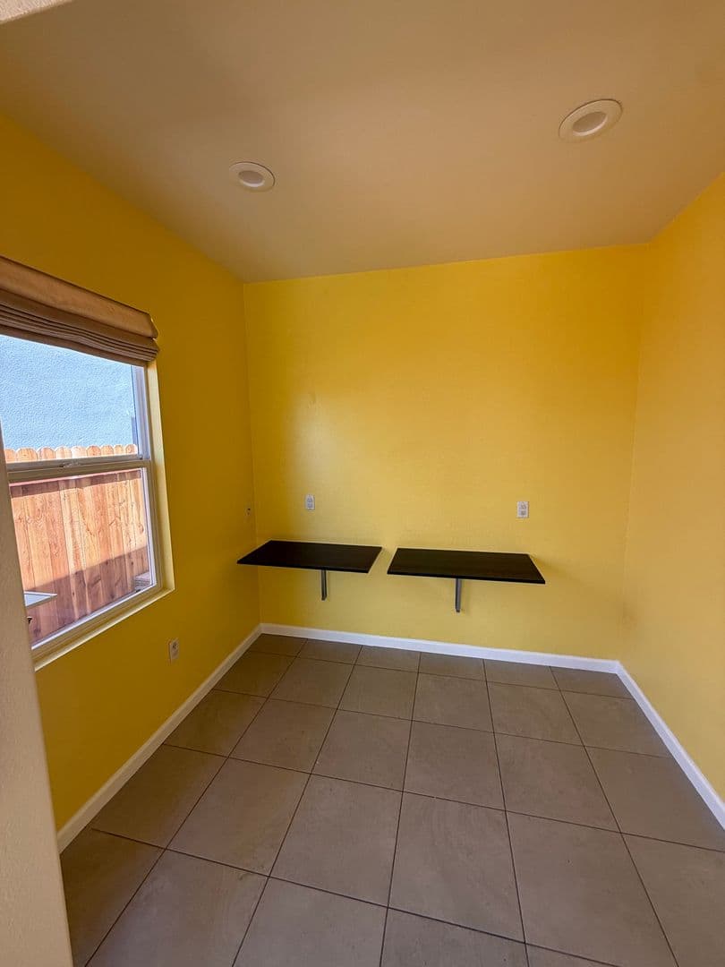West Sacramento House: 3665 Topaz Road