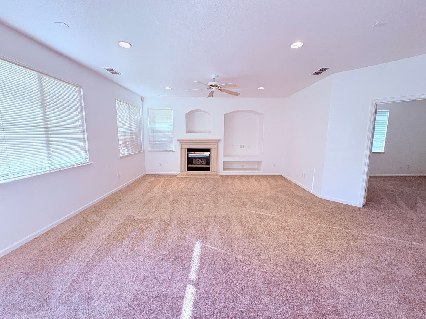 Sacramento House: 80 Spinel Circle