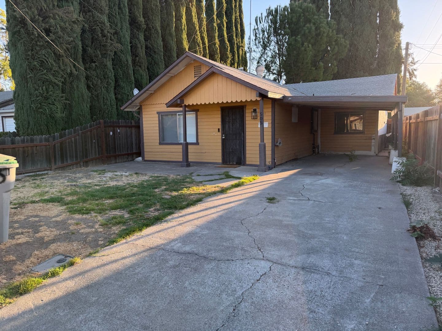 West Sacramento House: 505 Maple Street