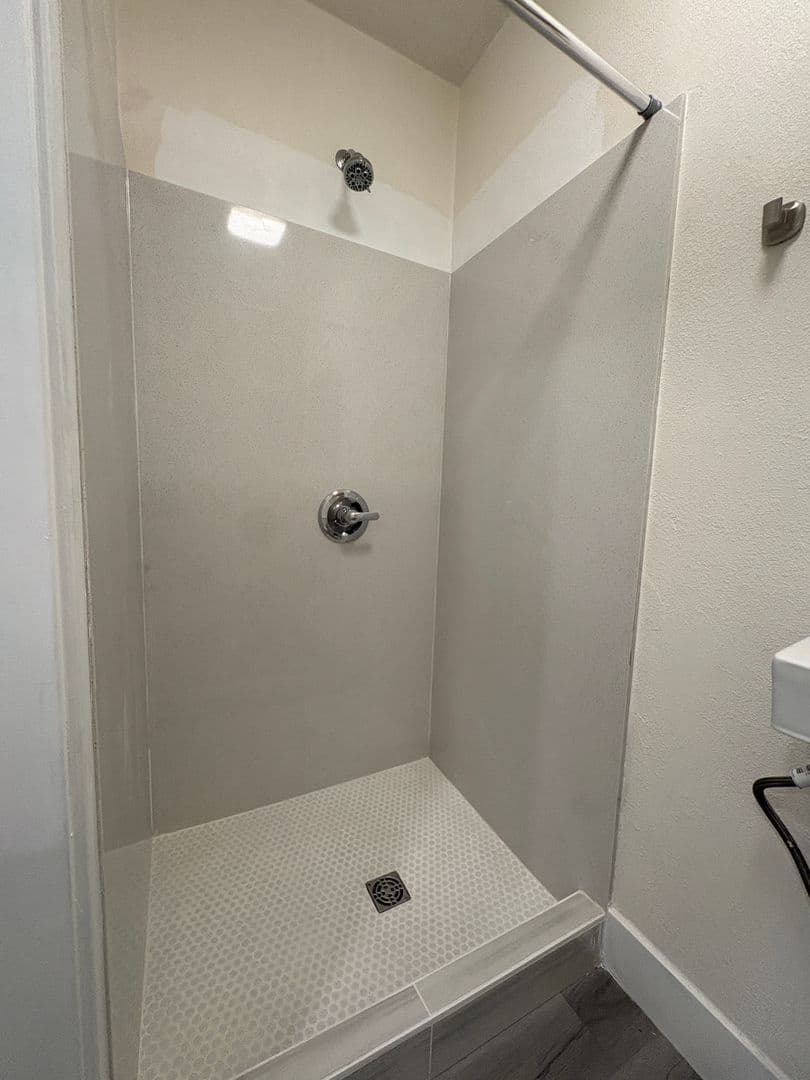 West Sacramento Apartment: 316 6th Street - #3