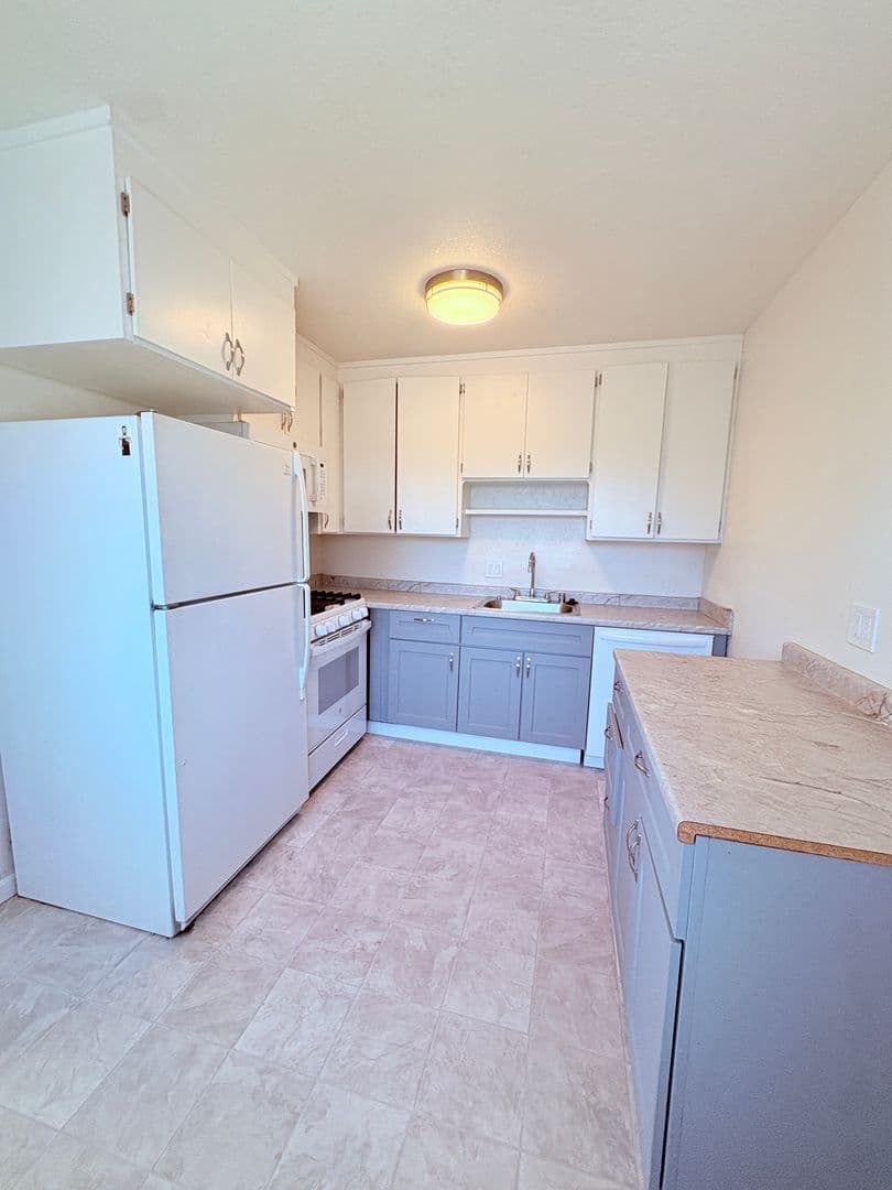 Orangevale Apartment: 6047 Woodminster Circle #1-#28