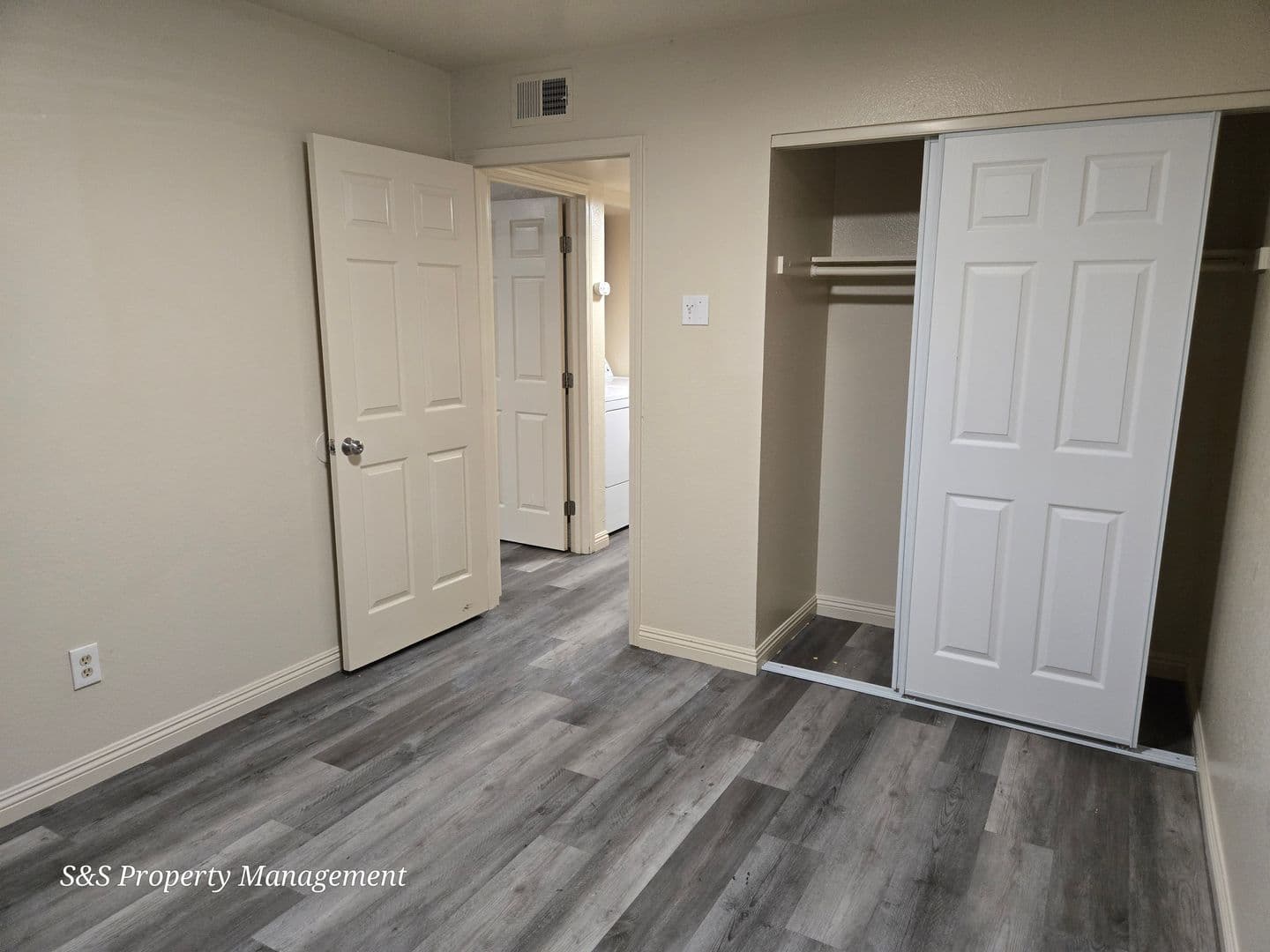 Rancho Cordova Apartment: 2971 Portsmouth Drive #2