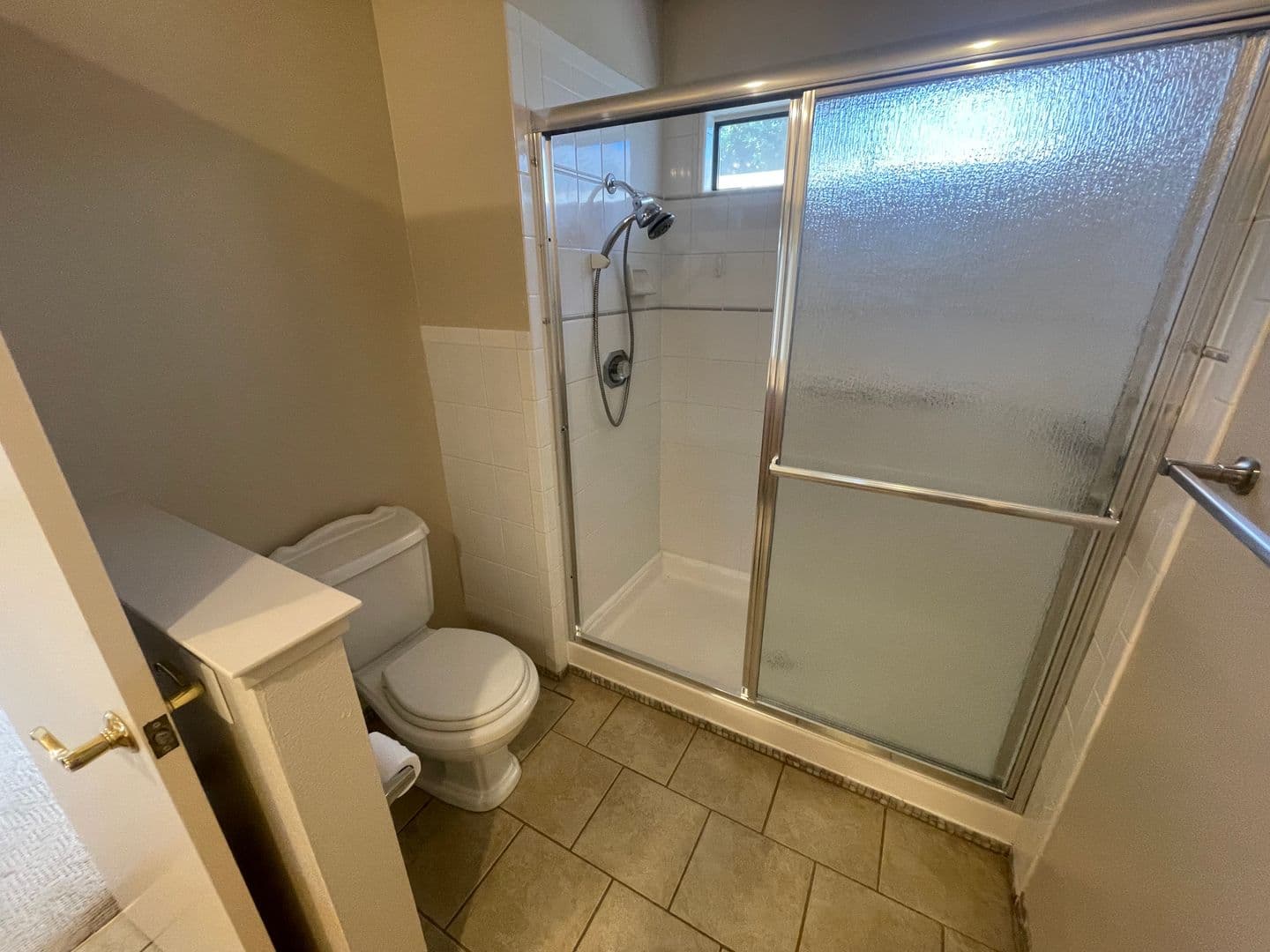 Sacramento House: 8116 Darien Circle