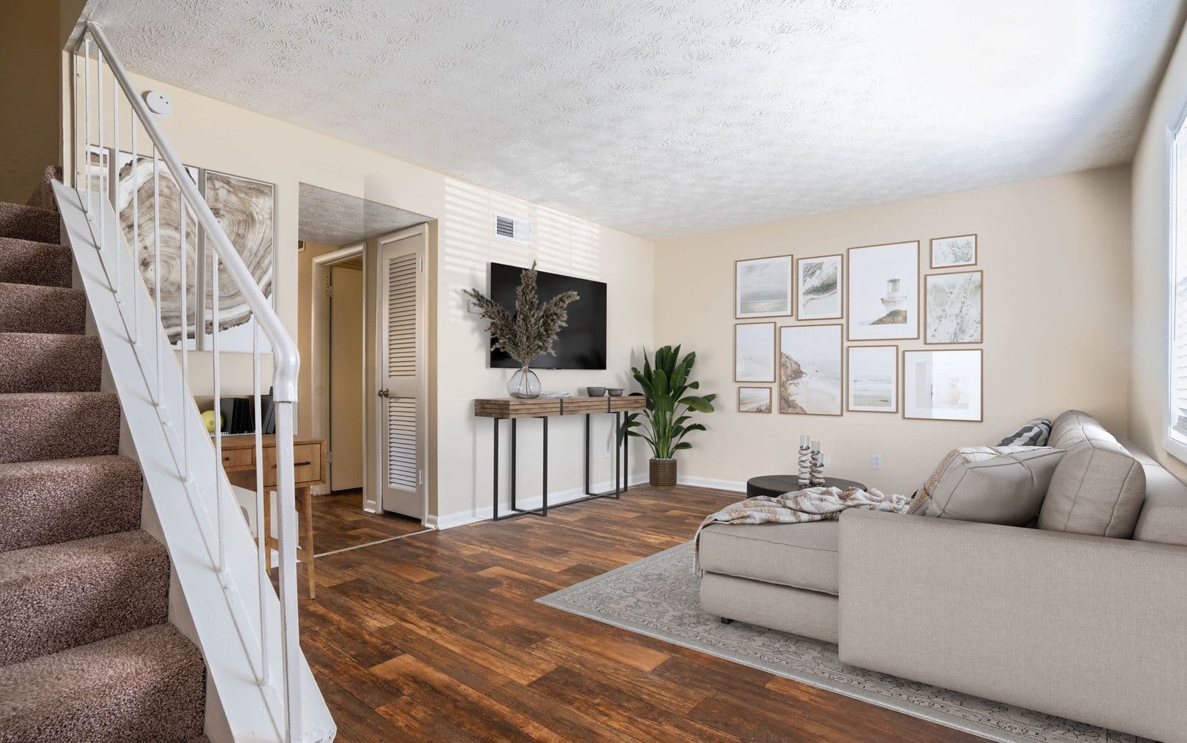 Rome Apartment: 600 Redmond Rd.