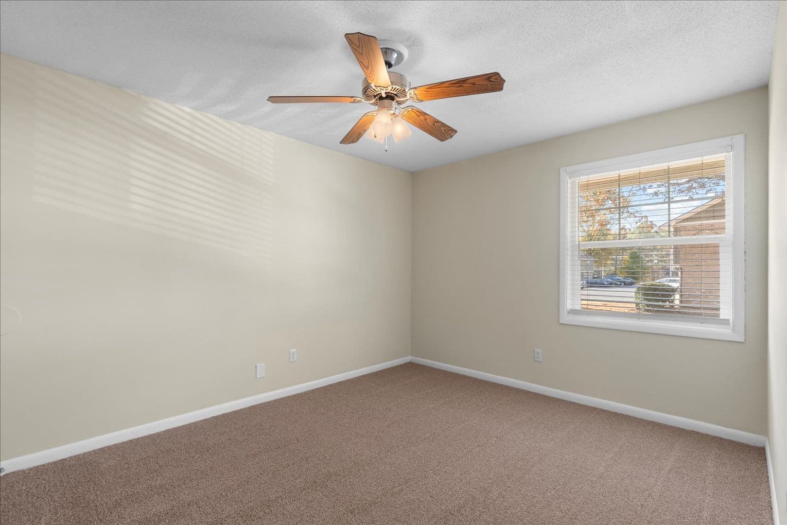 Rome Apartment: 600 Redmond Rd.