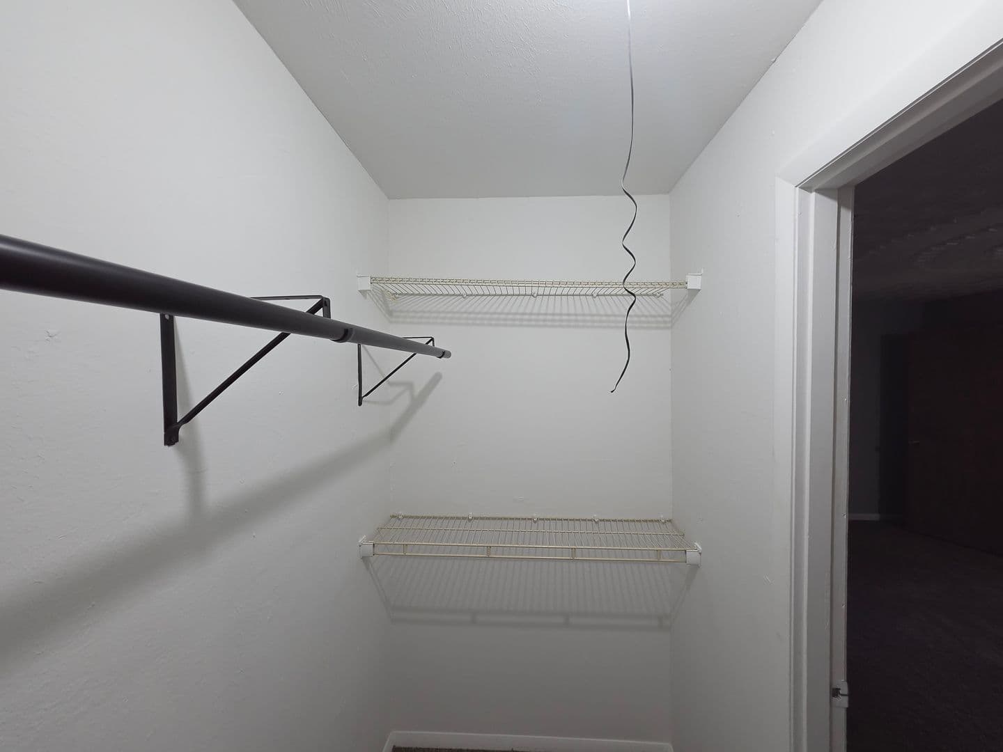 Elyria Apartment: 41547 - 41549 Elmwood St