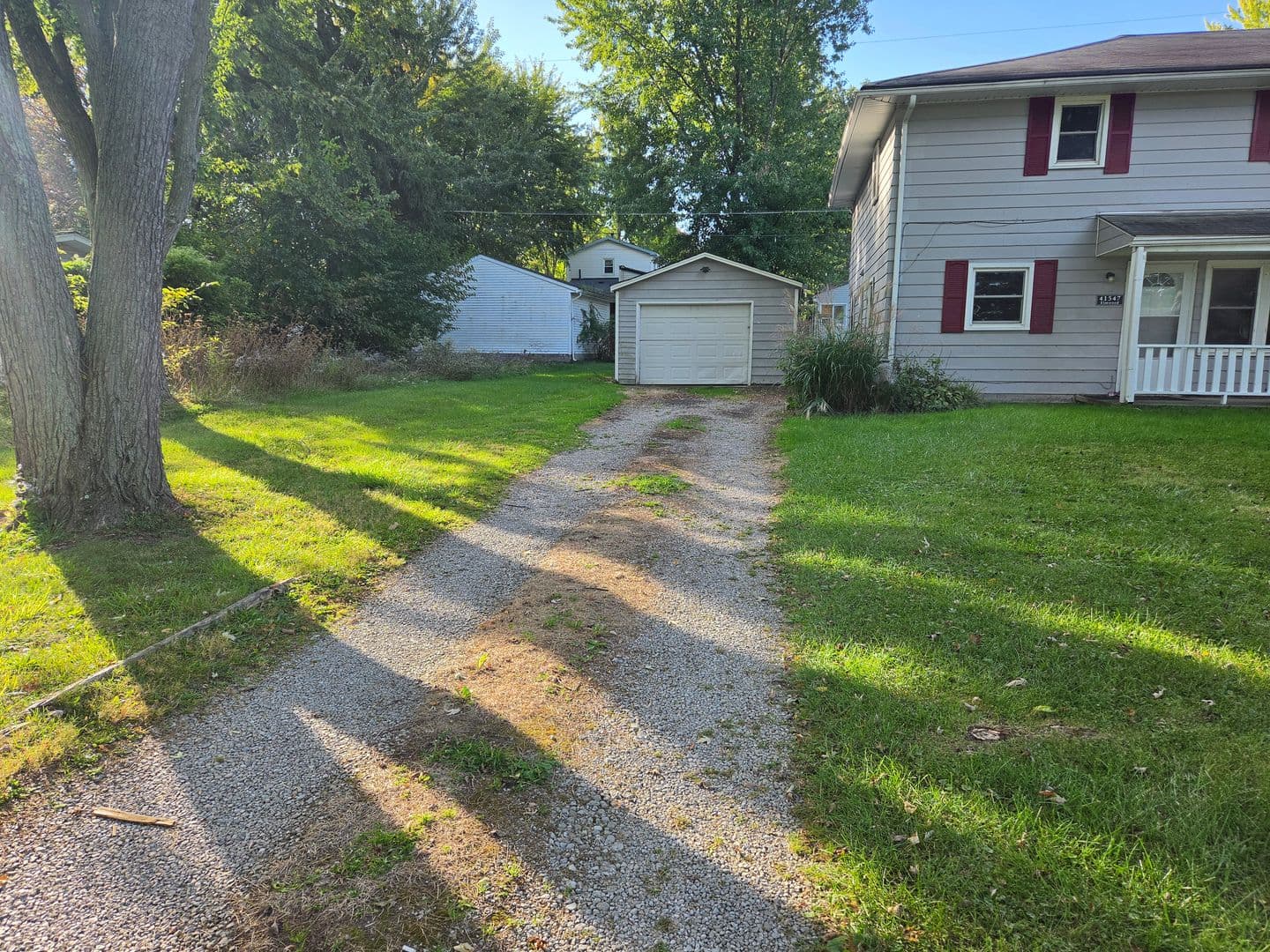 Elyria Apartment: 41547 - 41549 Elmwood St