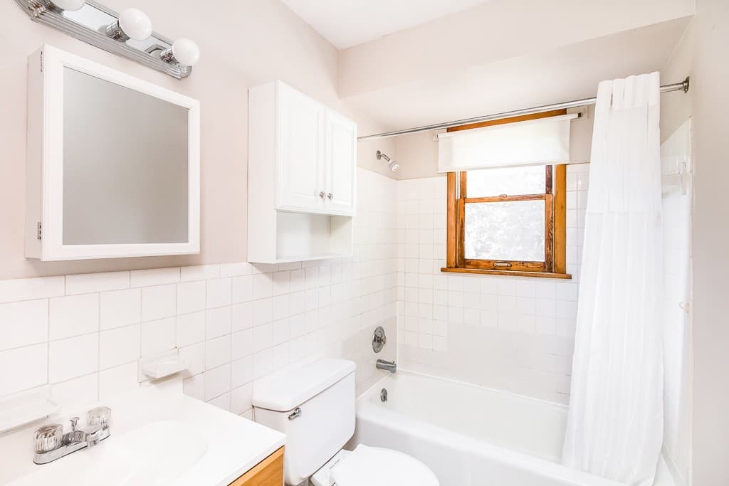 Elyria Apartment: 780 Oberlin-Elyria Rd