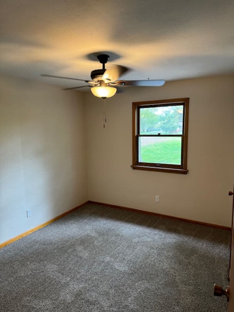 Elyria Apartment: 780 Oberlin-Elyria Rd