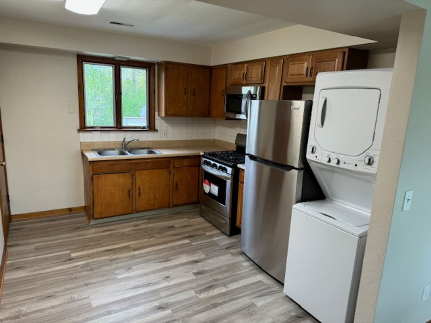 Elyria Apartment: 780 Oberlin-Elyria Rd
