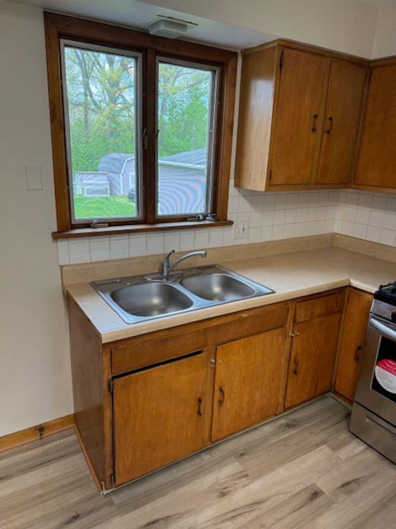 Elyria Apartment: 780 Oberlin-Elyria Rd