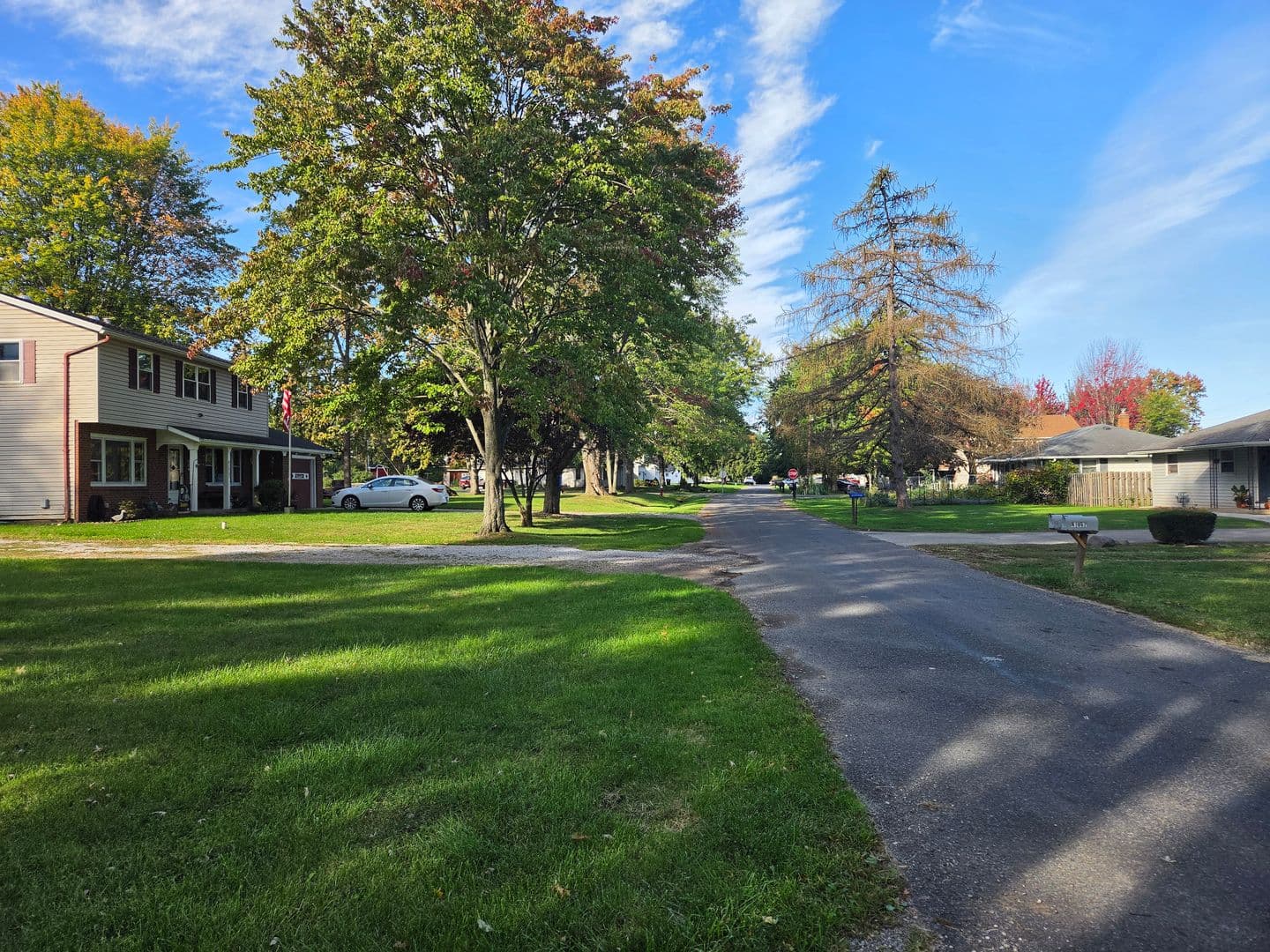 Elyria Apartment: 41547 - 41549 Elmwood St