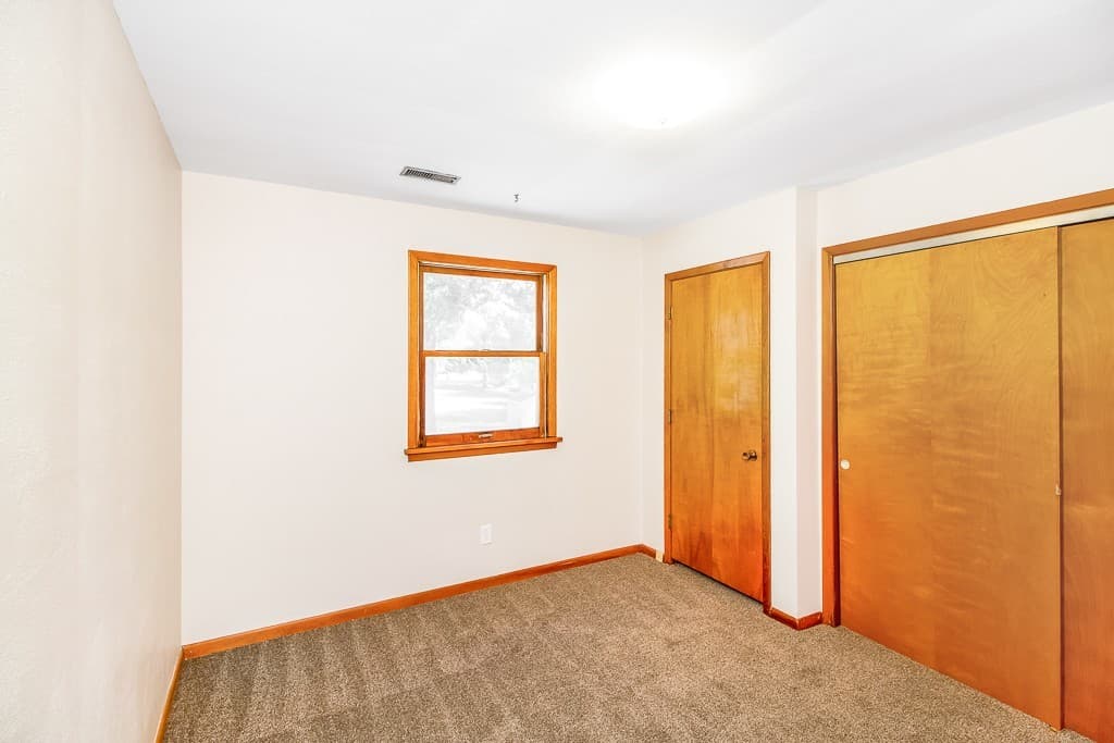 Elyria Apartment: 780 Oberlin-Elyria Rd