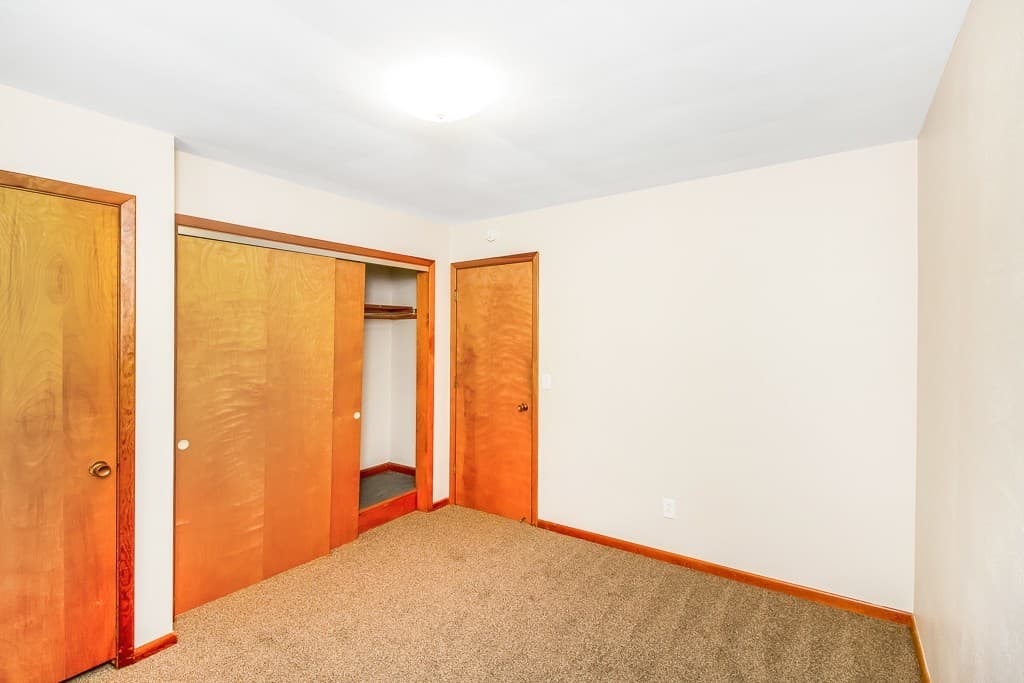 Elyria Apartment: 780 Oberlin-Elyria Rd
