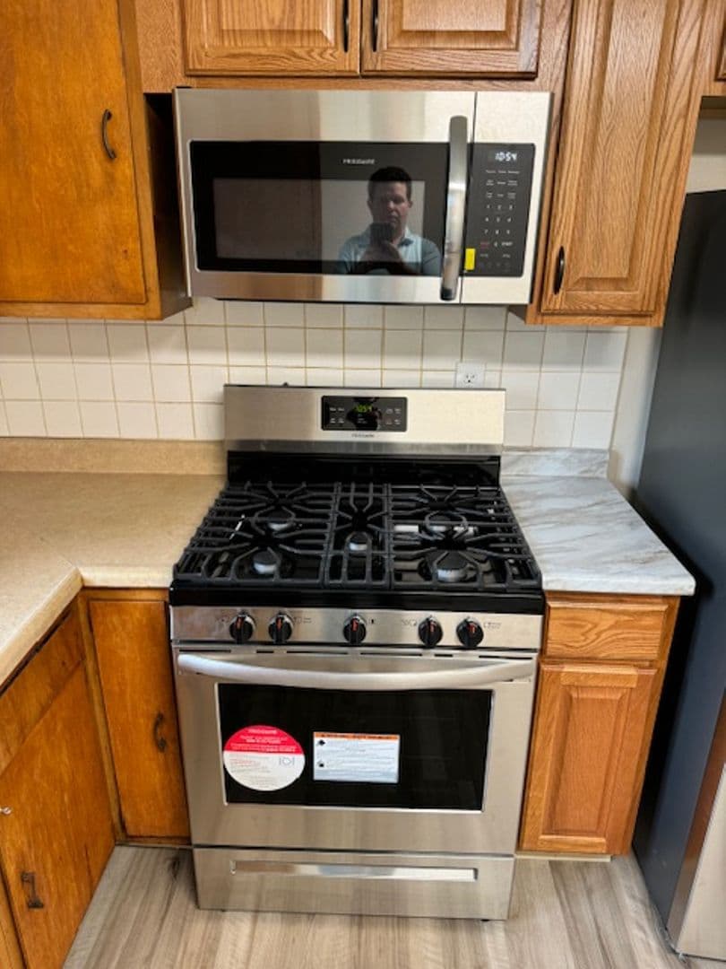 Elyria Apartment: 780 Oberlin-Elyria Rd