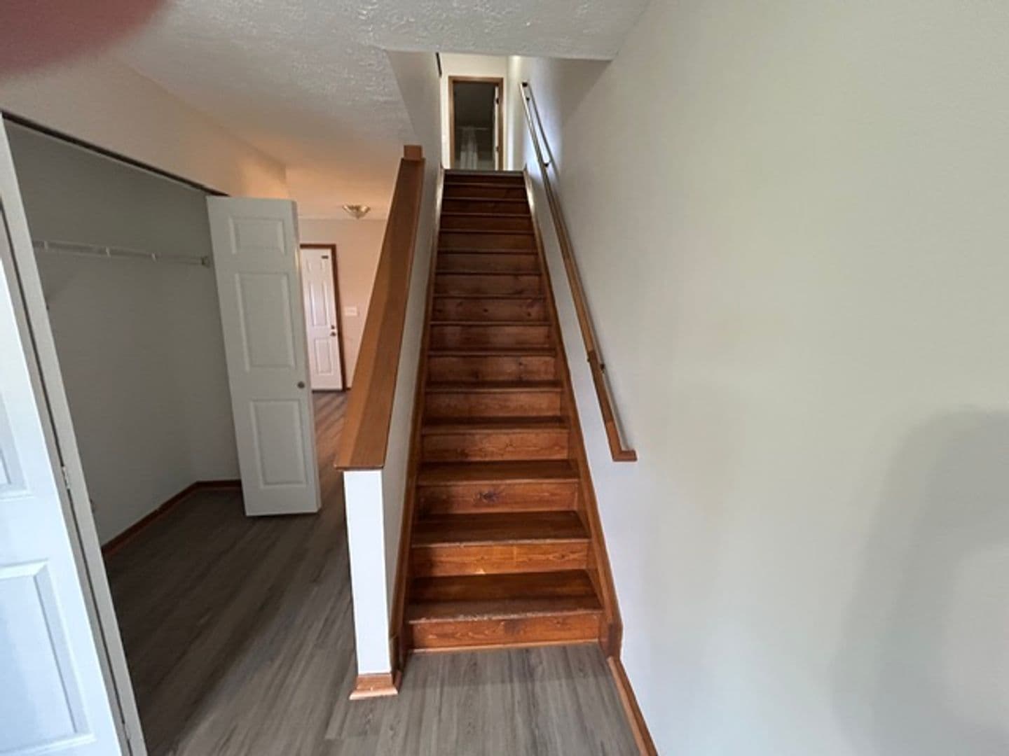 Lorain Apartment: 3115-3117 Surf Ave