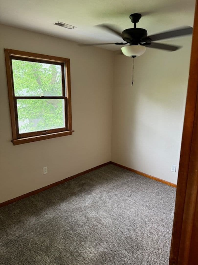 Elyria Apartment: 780 Oberlin-Elyria Rd
