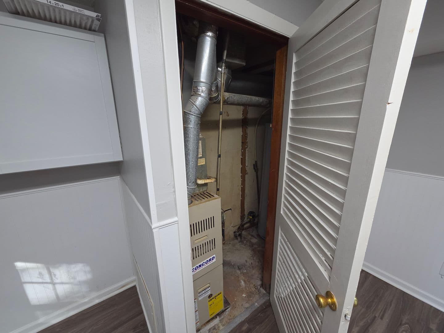 Elyria Apartment: 41547 - 41549 Elmwood St
