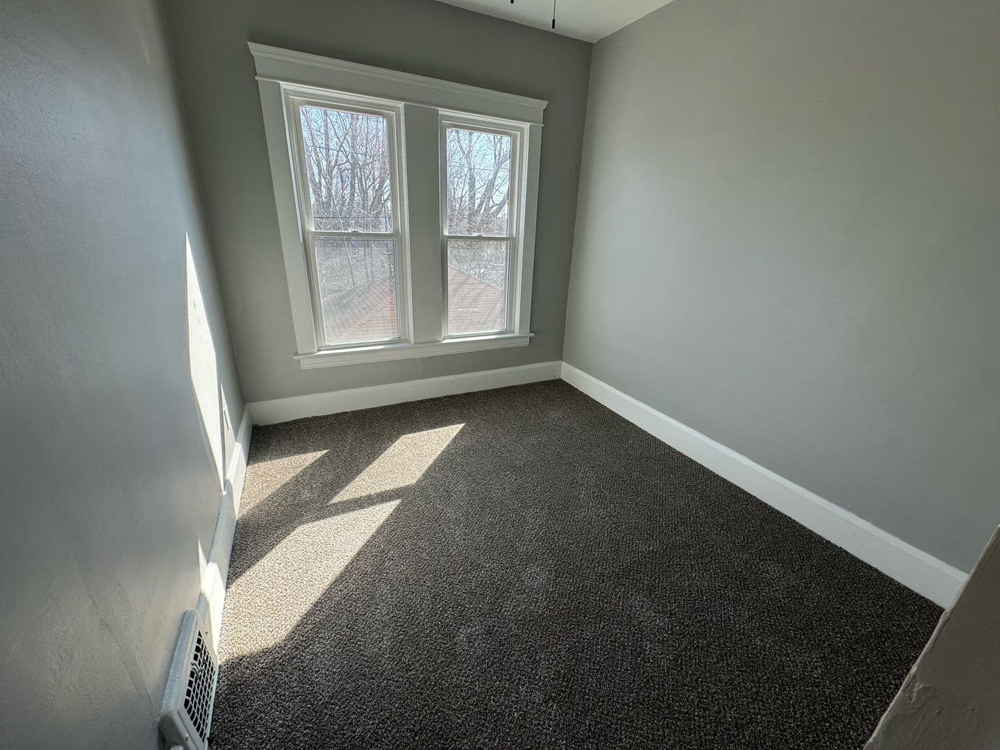 Lorain Apartment: 839 - 841 Allison Ave