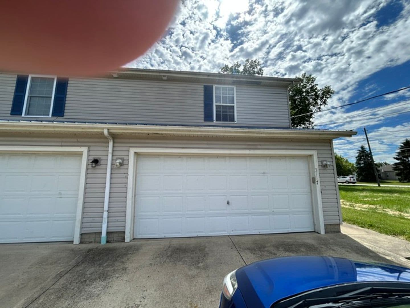 Lorain Apartment: 3115-3117 Surf Ave