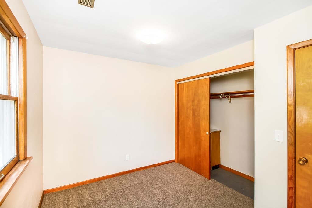 Elyria Apartment: 780 Oberlin-Elyria Rd