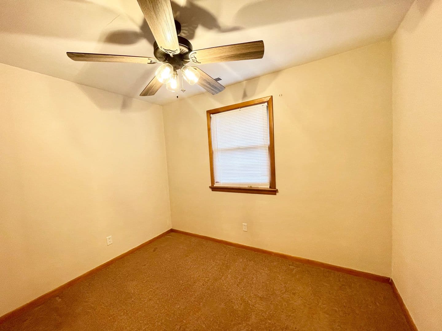 Elyria Apartment: 780 Oberlin-Elyria Rd