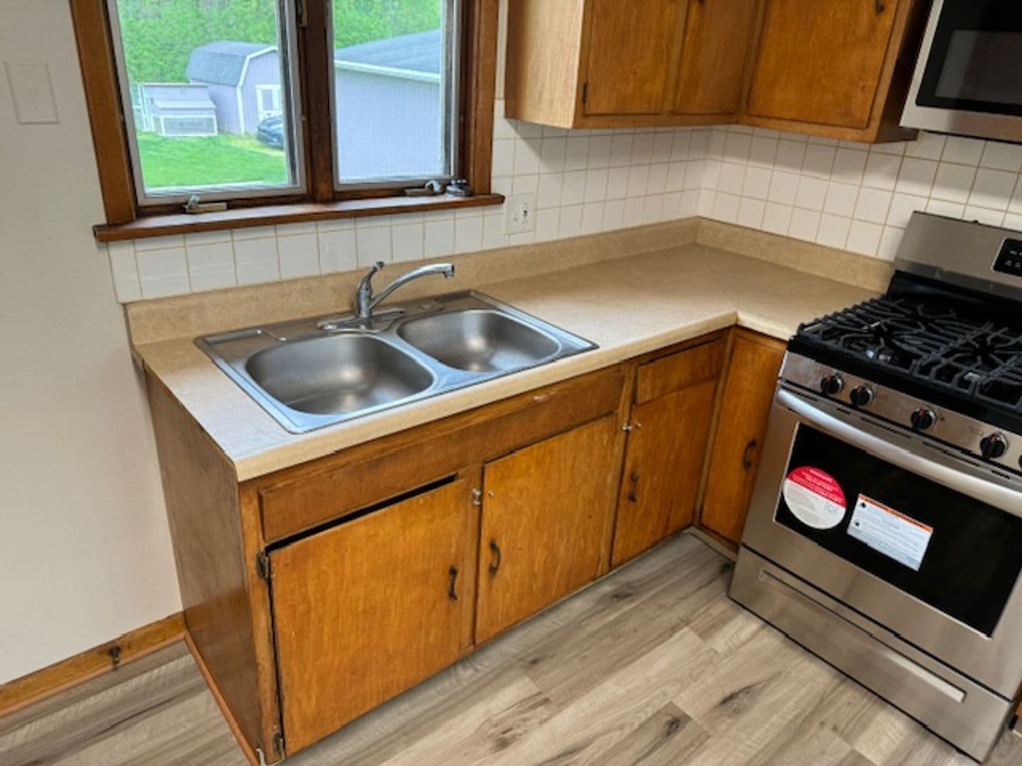 Elyria Apartment: 780 Oberlin-Elyria Rd