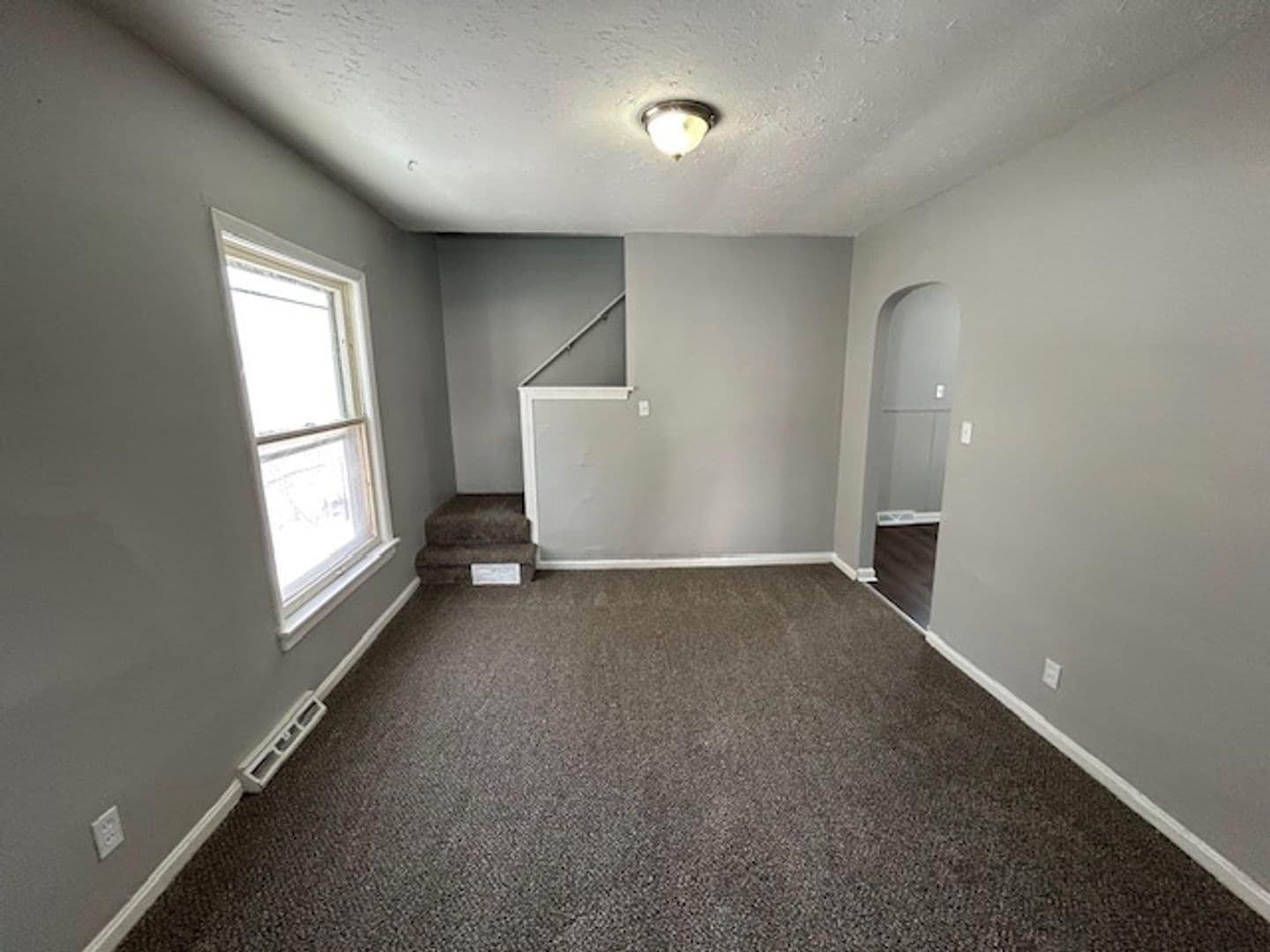 Lorain House: 939 W 22nd Street