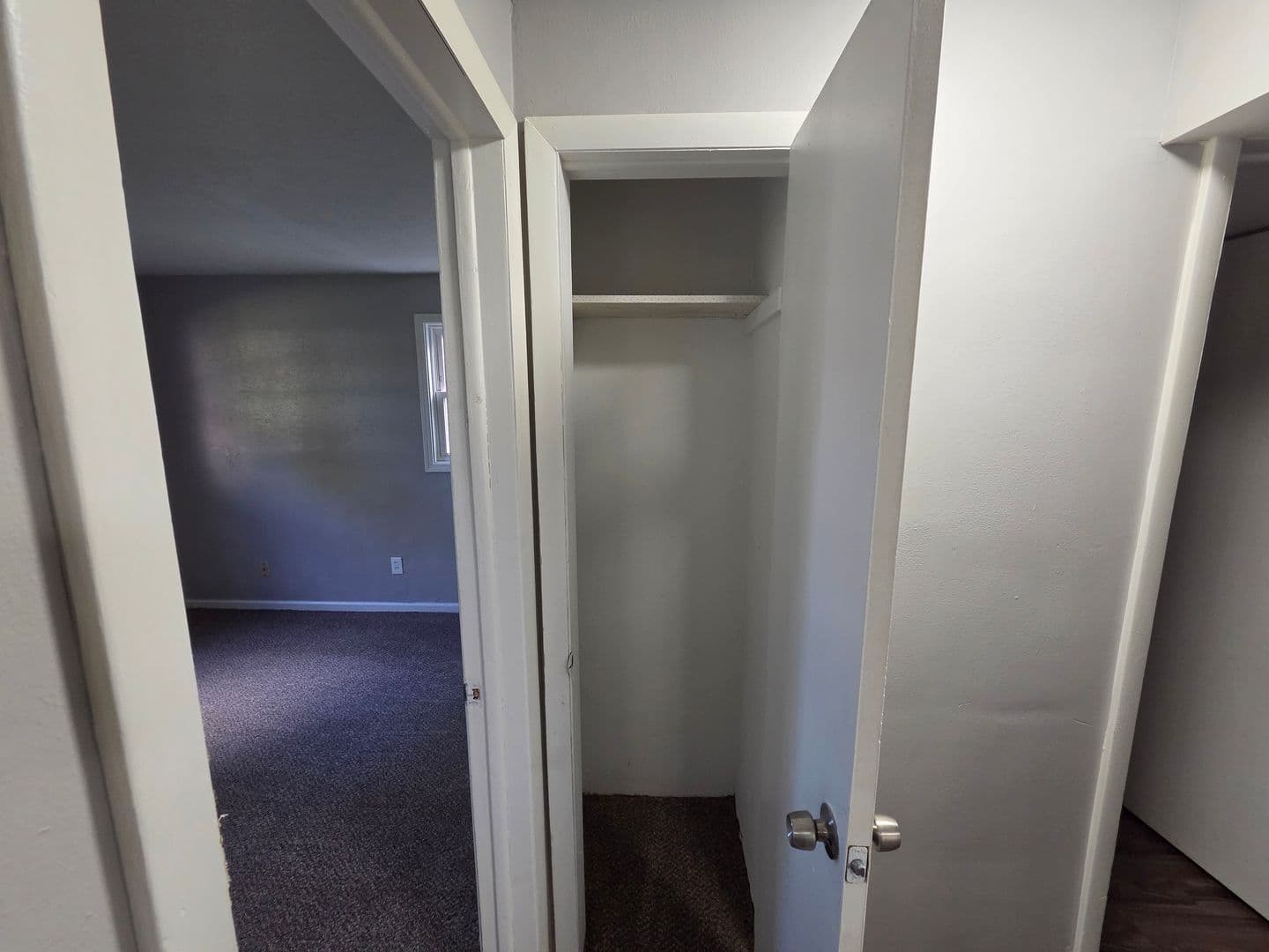 Elyria Apartment: 41547 - 41549 Elmwood St