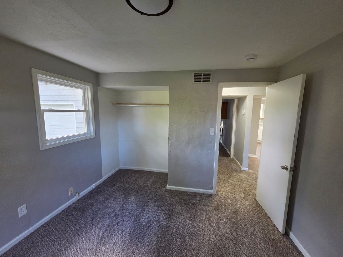 Elyria Apartment: 41547 - 41549 Elmwood St