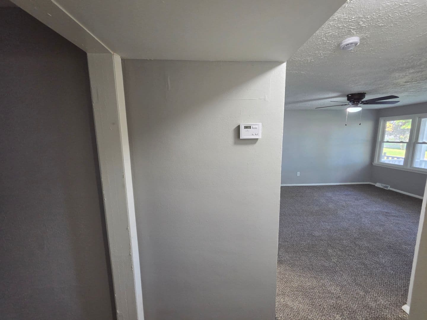 Elyria Apartment: 41547 - 41549 Elmwood St