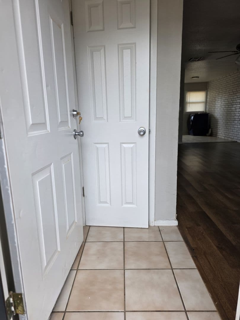 Littlefield Apartment: 400 E 22nd St